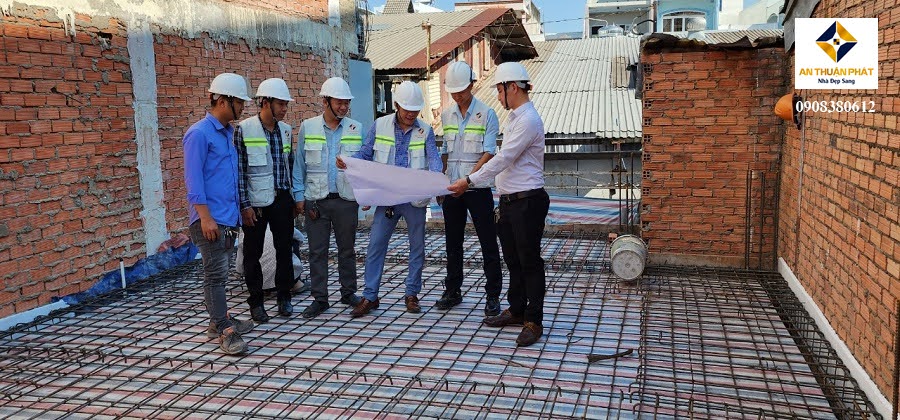 Kỹ sư xây dựng và kiến trúc sư sửa nhà Quận 4 luôn thi công đúng như thỏa thuận với khách hàng.